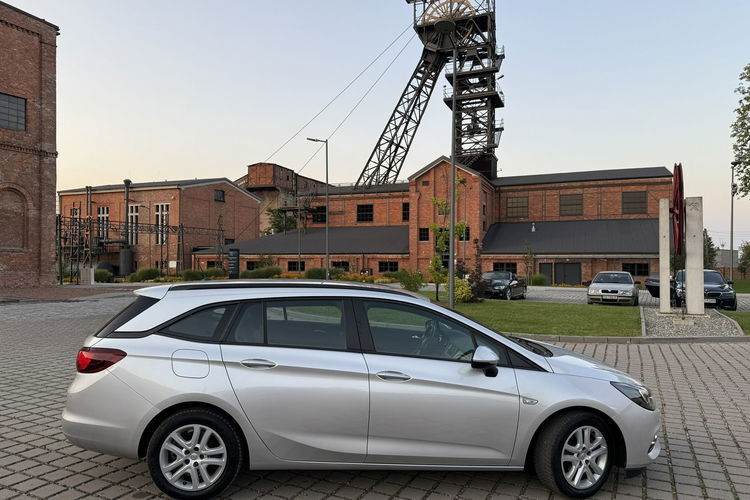 Opel Astra Salon Polska. 1-Wł. Serwis ASO . Bezwypadkowy. Vat23% zdjęcie 4