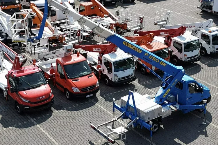 Mercedes Sprinter zdjęcie 24