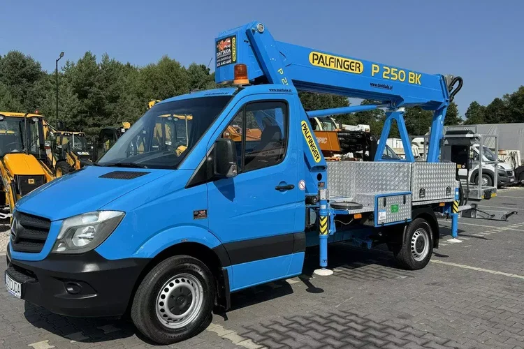 Mercedes Sprinter zdjęcie 9