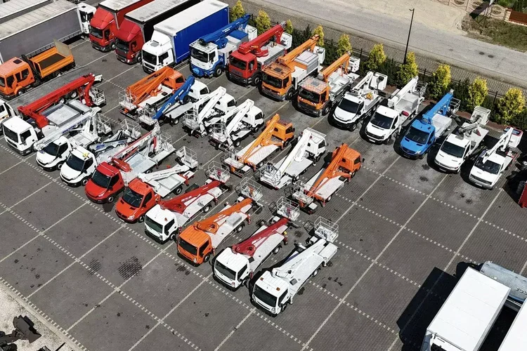 Nissan Zwyżka Podnośnik Koszowy 4X4 CABSTAR MAXITY SPRINTER zdjęcie 3