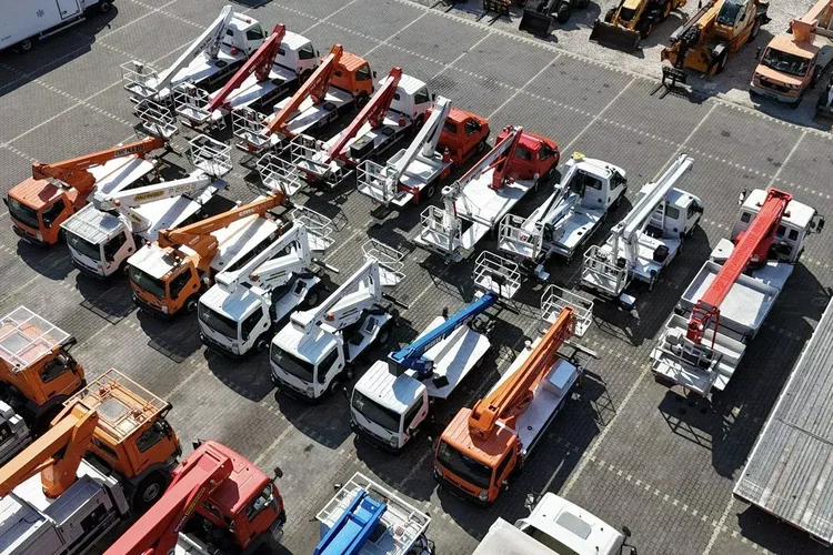 Nissan Zwyżka Podnośnik Koszowy 4X4 CABSTAR MAXITY SPRINTER zdjęcie 6