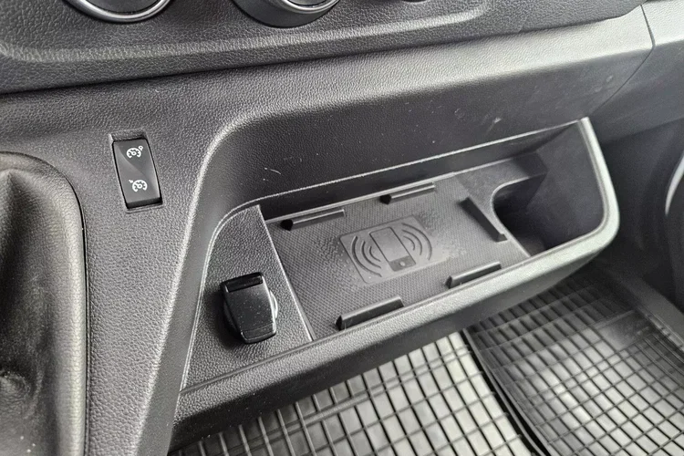 Renault Master L2H2 81999zł Netto Brygadówka 6 osób 2.3 dCi/150KM zdjęcie 32