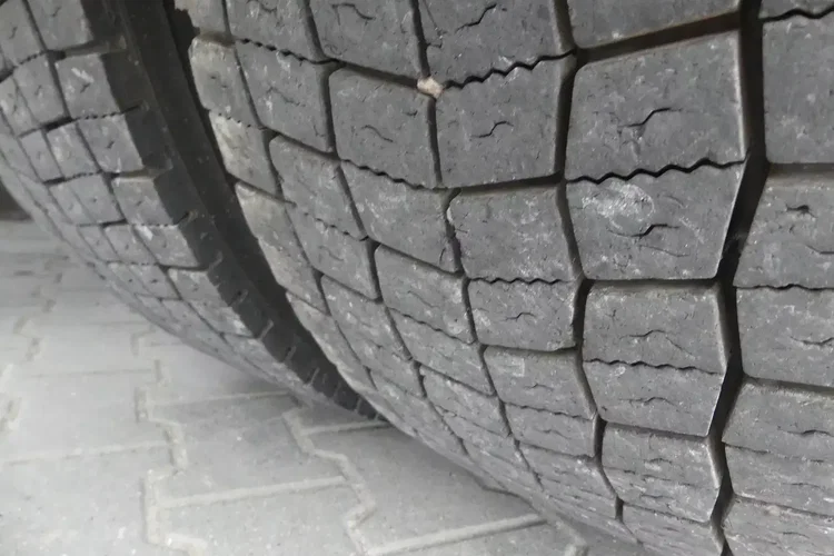 Scania R 490 / 6x2 / HAKOWIEC / HIAB MULTILIFT / RETARDER / EURO 6 / zdjęcie 21