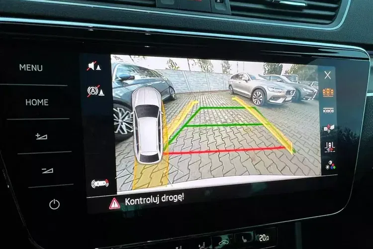 Skoda Superb zdjęcie 28