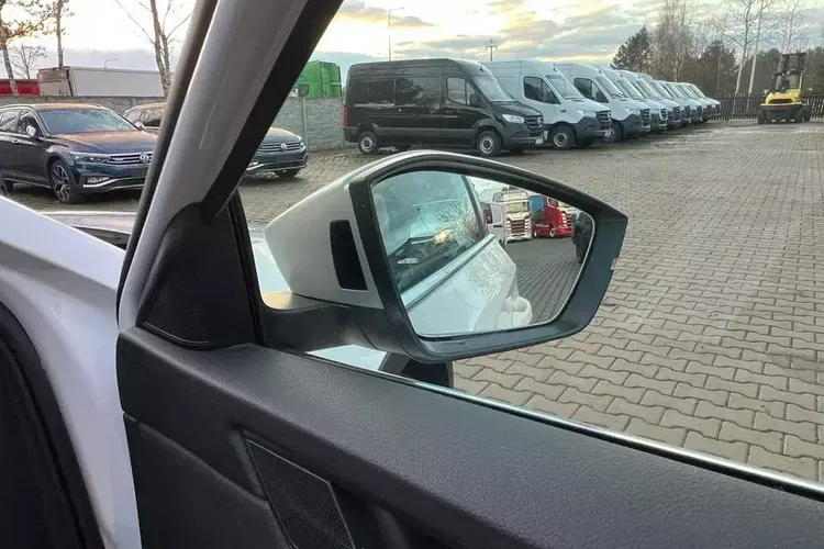 Skoda Superb zdjęcie 32