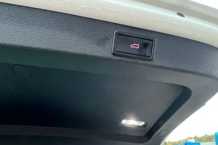 Skoda Superb zdjęcie 35