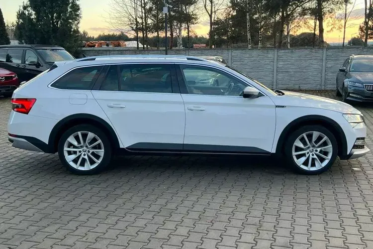 Skoda Superb zdjęcie 8