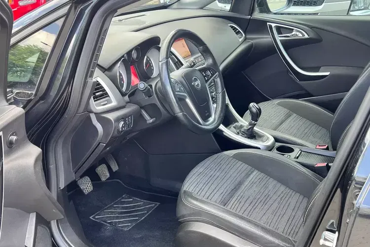 Opel Astra zdjęcie 23