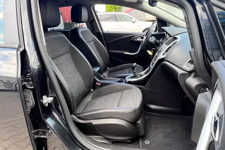 Opel Astra zdjęcie 26