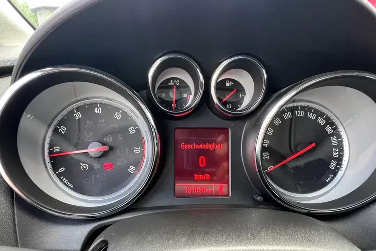 Opel Astra zdjęcie 28