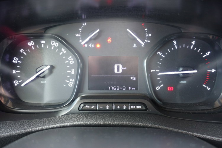 Peugeot Expert R E Z E R W A C J A zdjęcie 19