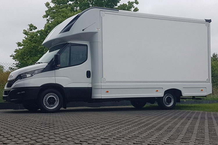 Iveco Daily KONTENER NISKOPODŁOGOWY 4.43x2.23x2.42 SKLEP BAR FOODTRUCK KAMPER AC zdjęcie 40