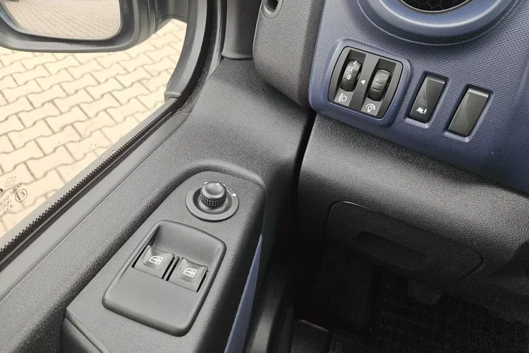 Opel Vivaro L2H1 37999zł NETTO 1.6CDTi/125KM zdjęcie 20