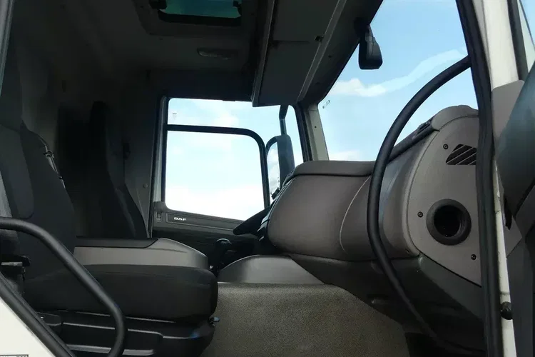 DAF CF 370 / 6x2 / CHŁODNIA 9.50 + WINDA / EURO 6 / zdjęcie 25