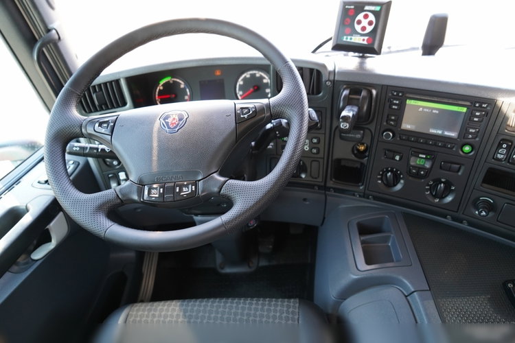 Scania P 280 / SIŁOWNIK DO WYWROTU / + HDS HMF 635 / UDŹWIG 1 500 KG / MAX WYSÓW 7 M / STEROWANIE RADIOWE / EURO 6 zdjęcie 33