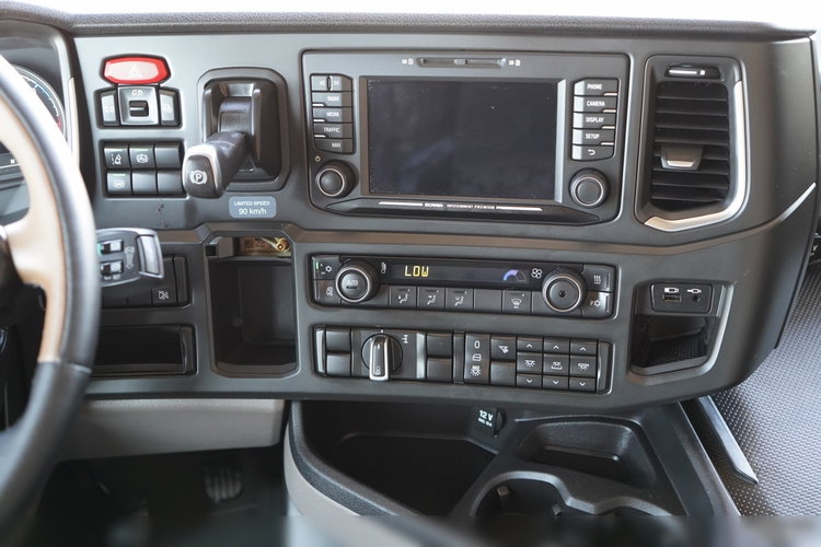 Scania S 500 / RETARDER / KLIMATYZACJA POSTOJOWA / PO KONTRAKCIE SERWISOWYM / SPROWADZONY zdjęcie 30