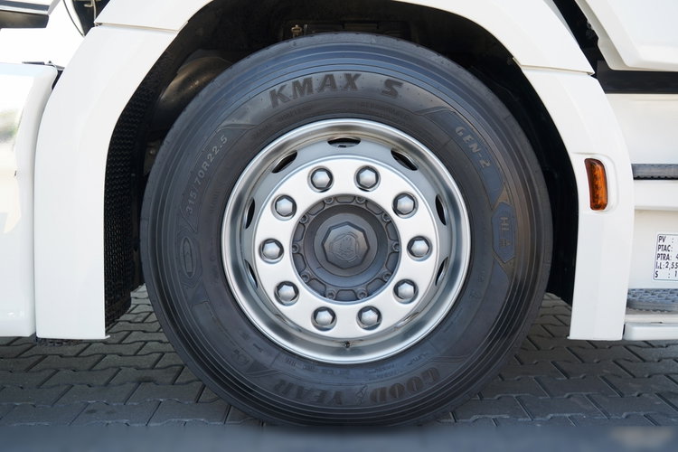 Scania S 500 / RETARDER / CAŁA NA PODUSZKACH / OPONY 100% / NAVI / PO KONTRAKCIE SERWISOWYM zdjęcie 19