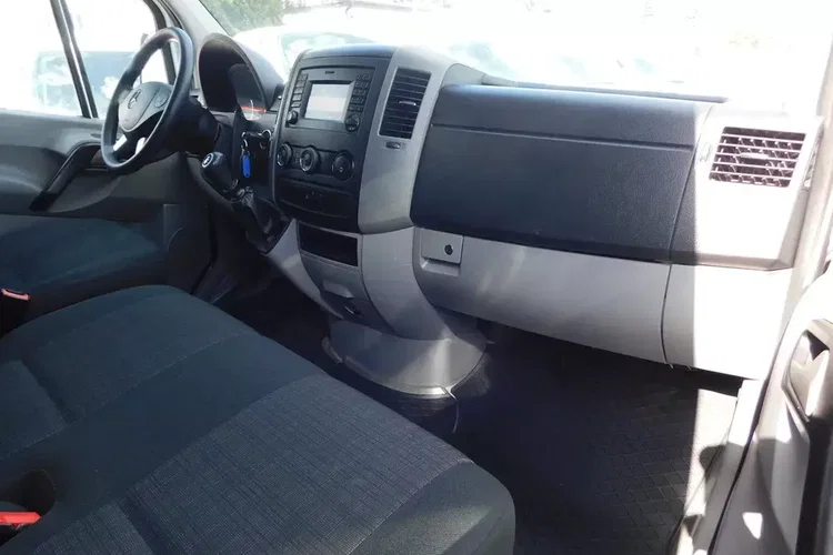 Mercedes Sprinter zdjęcie 8