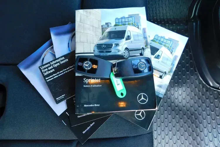 Mercedes Sprinter zdjęcie 16