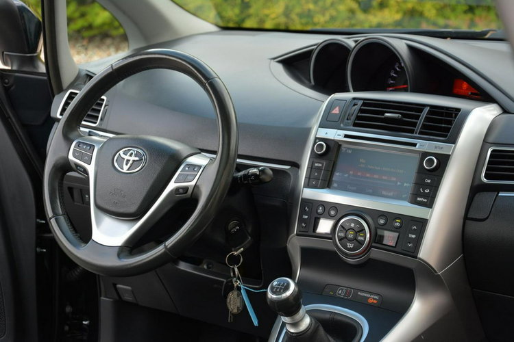 Toyota Verso 1.8VVT-i(147KM)Przebieg 122tyś.km LIFT Panorama Navi Kamera Oryginał zdjęcie 22