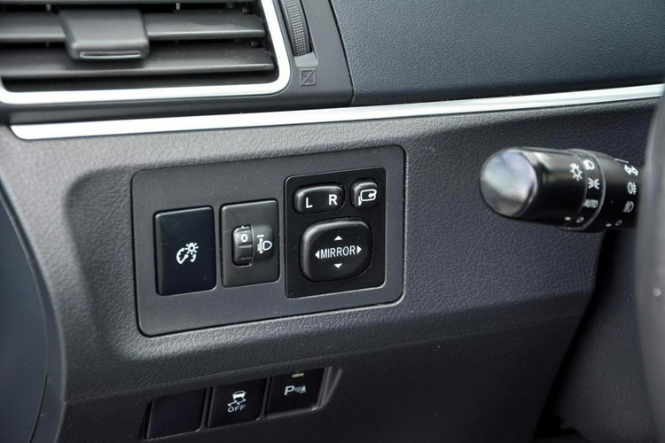 Toyota Verso 1.8VVT-i(147KM)Przebieg 122tyś.km LIFT Panorama Navi Kamera Oryginał zdjęcie 32