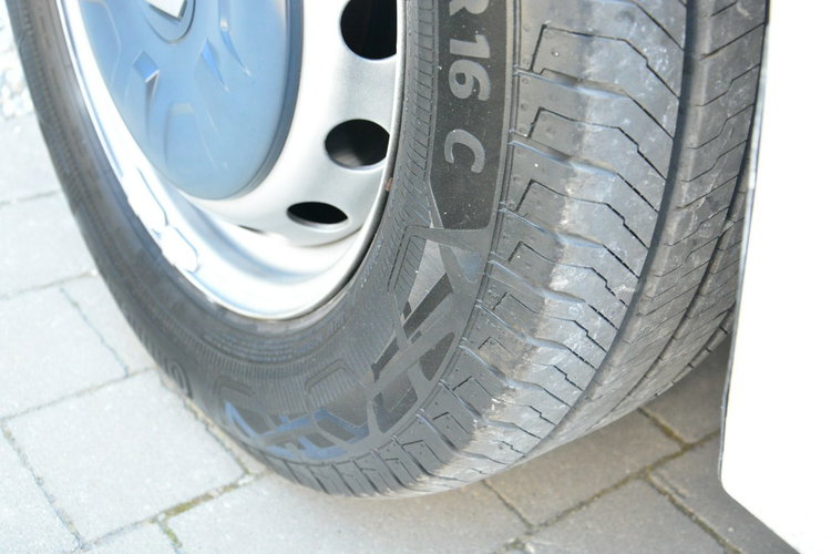 Renault Master średniak L2H2 3 osobowy blaszak pełna opcja regały serwis zdjęcie 10