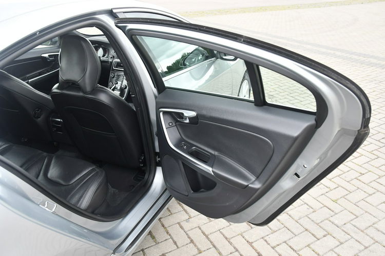 Volvo S60 1.6hdi Xenony. Kam.Cof.Navigacja.Automat.Skóry.Asystent.Podg.Fot.Pamię zdjęcie 26