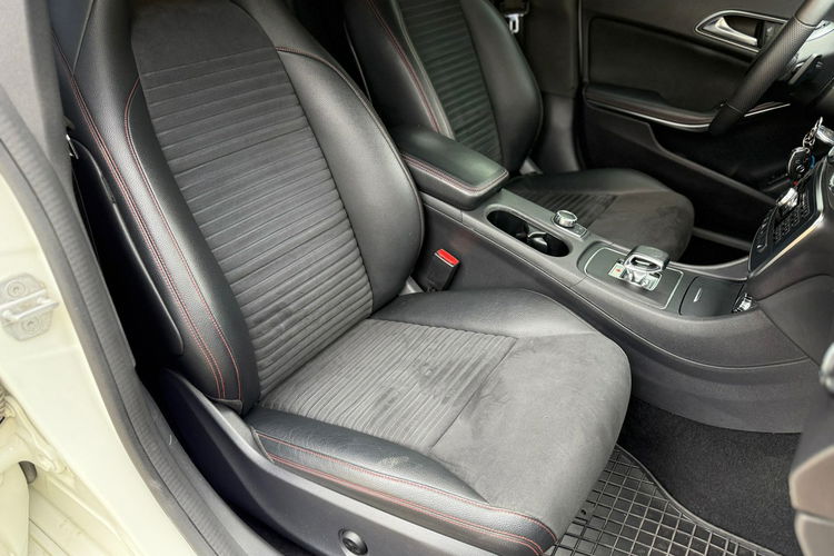 Mercedes CLA 45 AMG zdjęcie 10