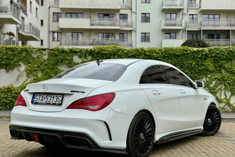 Mercedes CLA 45 AMG zdjęcie 15