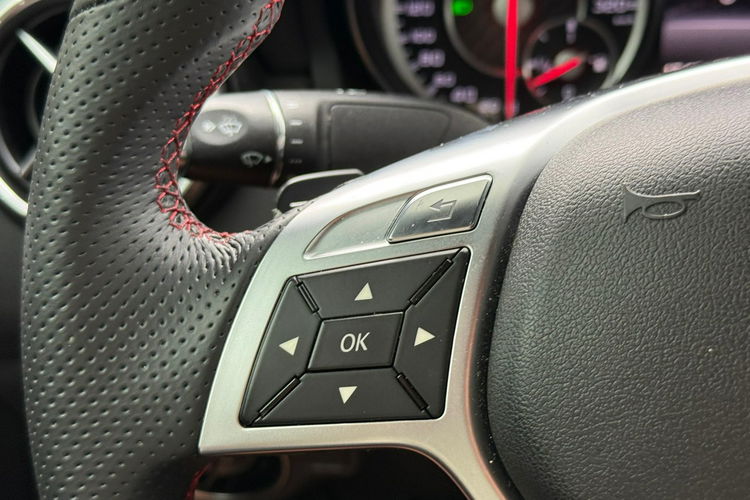 Mercedes CLA 45 AMG zdjęcie 23