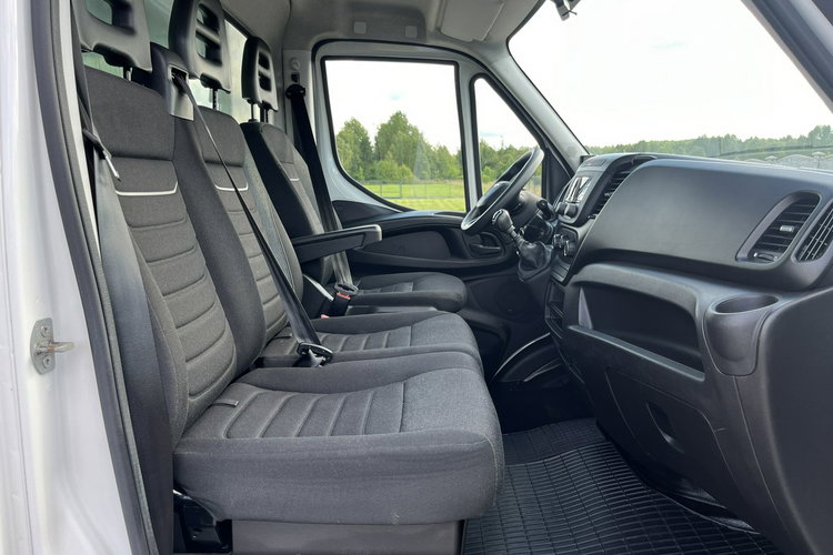 Iveco Daily 35S18 Winda_750kg Chłodnia -29 C/+29 C GWARANCJA 3.0/180KM zdjęcie 30