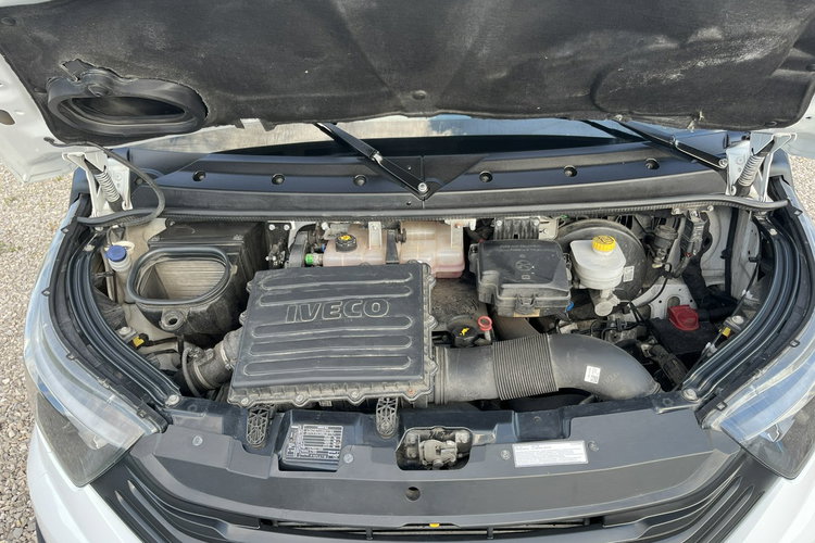 Iveco Daily 35S18 Winda_750kg Chłodnia -29 C/+29 C GWARANCJA 3.0/180KM zdjęcie 32