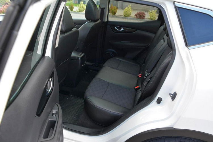 Qashqai Biała Perła Ledy Skóry Navi Kamera 360 El.Fotele Panorama ASO Nissan zdjęcie 17