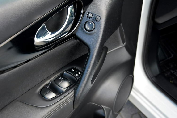 Qashqai Biała Perła Ledy Skóry Navi Kamera 360 El.Fotele Panorama ASO Nissan zdjęcie 34