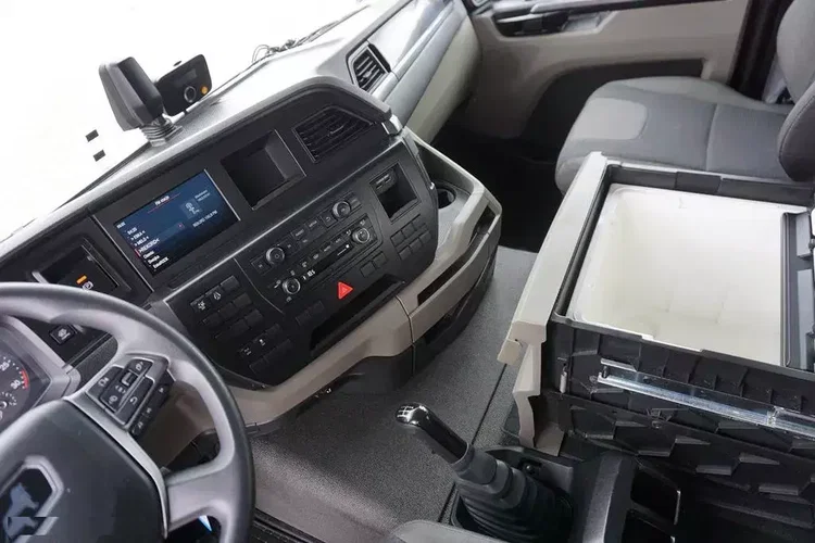 MAN TGM / 15.290 / ACC / E 6 / FIRANKA + WINDA / ŁAD. 7 700 KG / 17 PALET zdjęcie 9