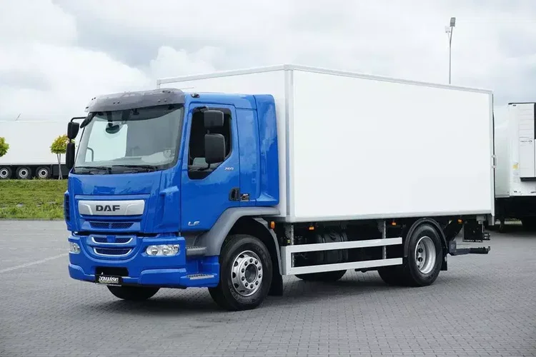 DAF LF 260 / EURO 6 / IZOTERMA + WINDA / 13 PALET / DŁ. 5.3 M / ŁAD. 10 390 KG zdjęcie 1