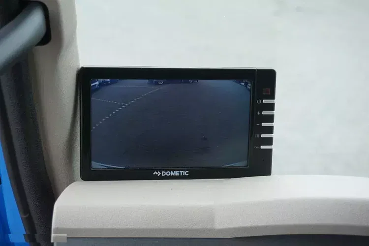 DAF LF 260 / EURO 6 / IZOTERMA + WINDA / 13 PALET / DŁ. 5.3 M / ŁAD. 10 390 KG zdjęcie 39