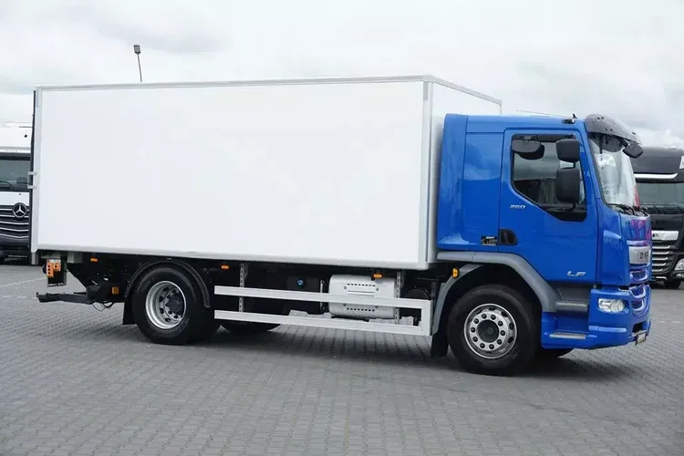 DAF LF 260 / EURO 6 / IZOTERMA + WINDA / 13 PALET / DŁ. 5.3 M / ŁAD. 10 390 KG zdjęcie 4