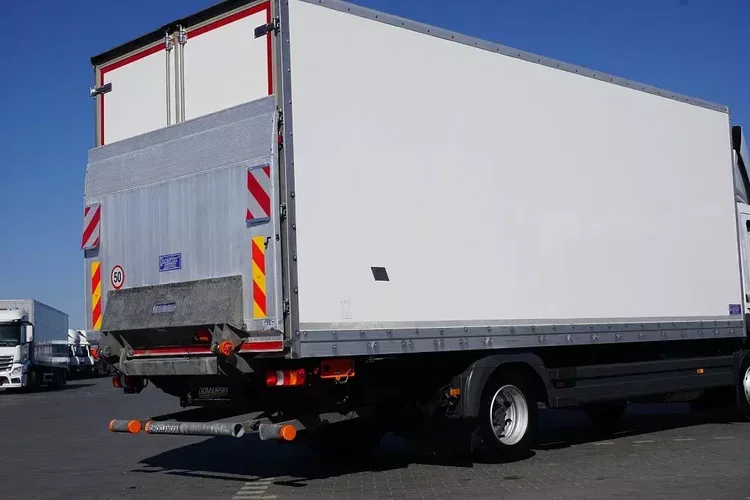 Mercedes ATEGO / 1221 / ACC / EURO 6 / KONTENER + WINDA / 17 PALET zdjęcie 31