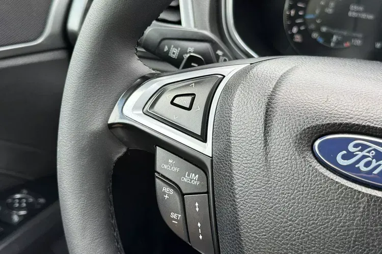 Ford mondeo zdjęcie 21