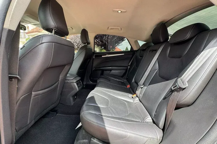 Ford mondeo zdjęcie 32