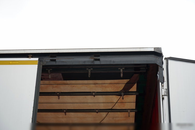 Wielton FIRANKA MEGA / LOWDECK / OŚ PODNOSZONA /  DACH PODNOSZONY / OSIE SAF zdjęcie 21