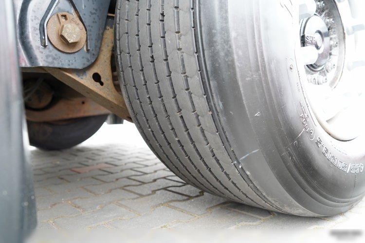 Wielton FIRANKA MEGA / LOWDECK / OŚ PODNOSZONA /  DACH PODNOSZONY / OSIE SAF zdjęcie 24