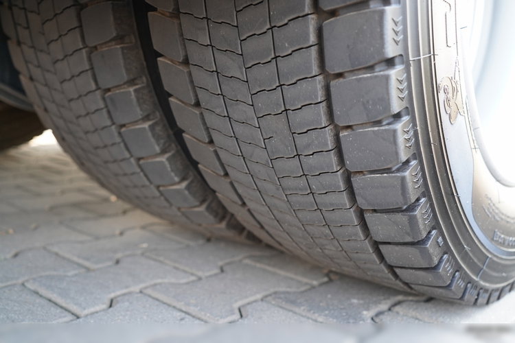 Volvo FH 460 / FIRANKA / 6x2 / PODNOSZONY DACH / I-PARK COOL / OŚ PODNOSZONA / PO ZŁOTYM KONTRAKCIE SERWISOWYM zdjęcie 30