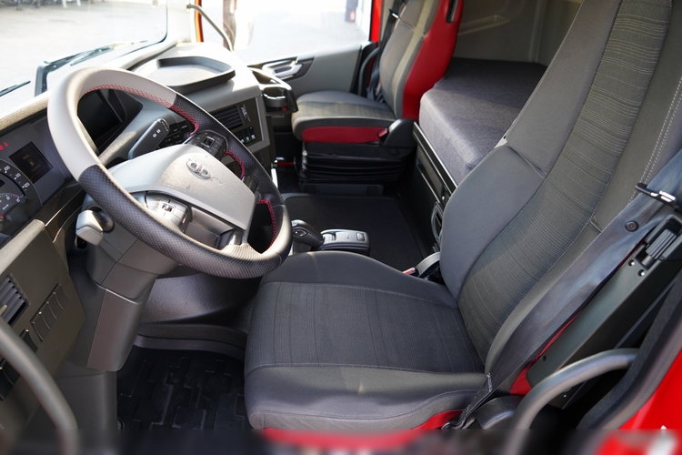 Volvo FH 460 / FIRANKA / 6x2 / PODNOSZONY DACH / I-PARK COOL / OŚ PODNOSZONA / PO ZŁOTYM KONTRAKCIE SERWISOWYM zdjęcie 35