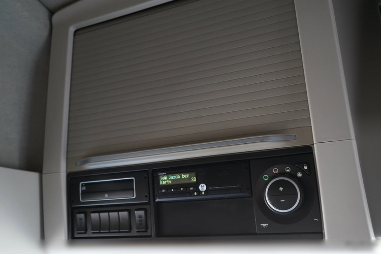 Volvo FH 460 / FIRANKA / 6x2 / PODNOSZONY DACH / I-PARK COOL / OŚ PODNOSZONA / PO ZŁOTYM KONTRAKCIE SERWISOWYM zdjęcie 44