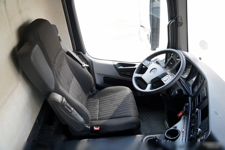 Mercedes ANTOS 2536 / 6x2 / OŚ PODNOSZONA / OŚ SKRĘTNA / HDS HIAB 144bs-2 hiduo / ROTATOR / PILOT zdjęcie 33