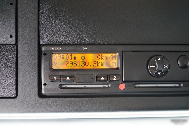 Mercedes ANTOS 2536 / 6x2 / OŚ PODNOSZONA / OŚ SKRĘTNA / HDS HIAB 144bs-2 hiduo / ROTATOR / PILOT zdjęcie 42