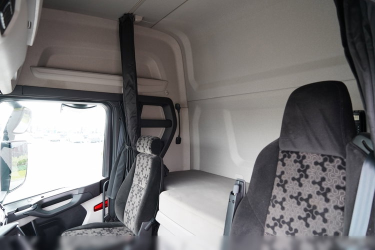 Scania R 500 / RETARDER / KLIMATYZACJA POSTOJOWA / 2019 / SPROWADZONA / PO KONTRAKCIE SERWISOWYM zdjęcie 25