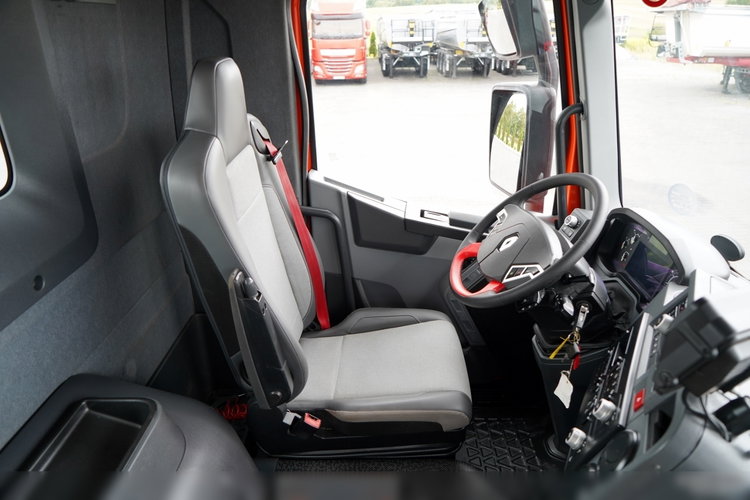 Renault K 380 / 6X4 / SKRZYNIOWY 6.2 M / + HDS HIAB 166 ES-4 / MAX UDŹWIG 6 500 KG / WYSÓW 12.3 M / ROTATOR / STEROWANIE RADIOWE  / SPROWADZONY zdjęcie 38